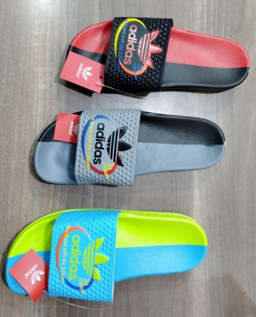 Adidas 3 Unisex slides size 40-45 flip flops 