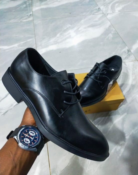 comfy black shiny shoes for men