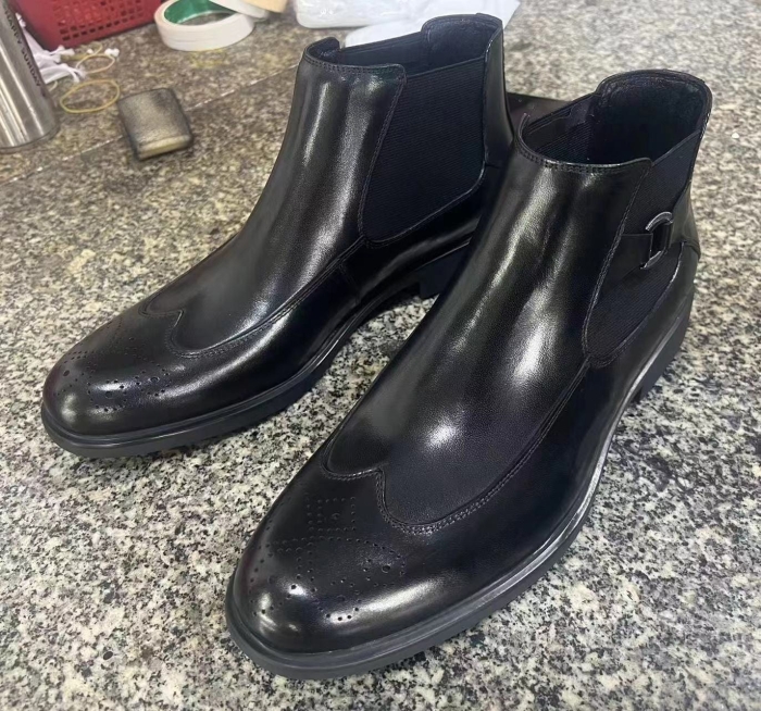 Authentic Men Official Shoes Black Chelsea boot design Leather Oxford Shoes Laced Official Boots rubber sole and a leather upper For durability TRIED, TESTED size 39 to 45