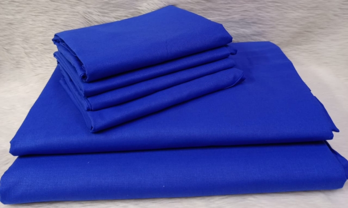 Order this amazing 7*8  plain bedsheets cotton  with 4 pillowcases  [BLUE]