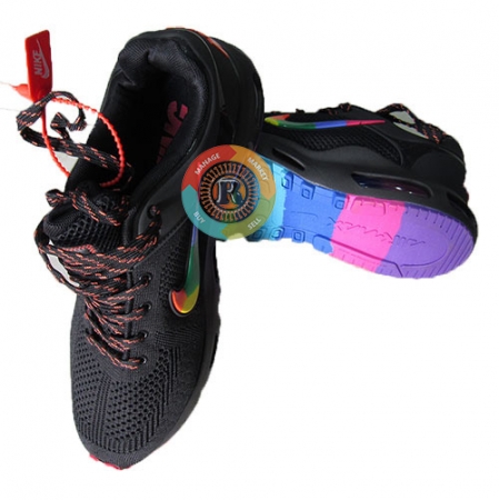 Air_max_black_Nike shoe
