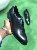 Black laced official leather shoes