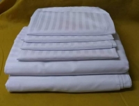 Plain white cotton duvet cover with satin line Size 5x6 with one bedsheet and two pillowcases
