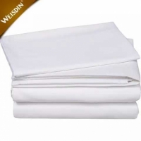Plain white cotton duvet cover Size 6x6 with one bedsheet and two pillowcases