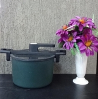 6 Litres Riro non-stick pressure cooker