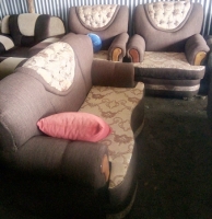 Elegant 4 seater sofa set