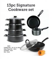 13 piece Signature cookware set