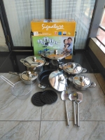 Signature 18 piece Stainless steel cookware set
