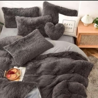 Best quality Grey Navy blue Faux Fur Velvet Fluffy Bedding High Quality Beddings 6pcs including 4 pillowcases 1 Fleece bedsheets 1 Fluffy velvet Duvet