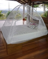  4 Stand mosquito net