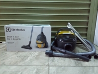 Electrolux 1600W vacuum cleaner Z1231
